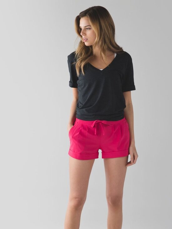 lululemon athletica Pants - Lululemon Spring Break Away Short II